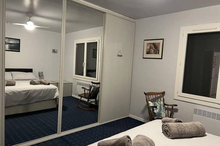 Appartement entier, Appartement au 1er étage d'une villa avec grande piscine privée in Laroque-des-Albères, Côte méditerranéenne (France)