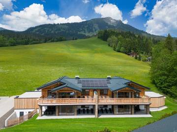Ferienwohnung für 12 Personen, mit Garten und Ausblick, kinderfreundlich in Rußbach am Paß Gschütt