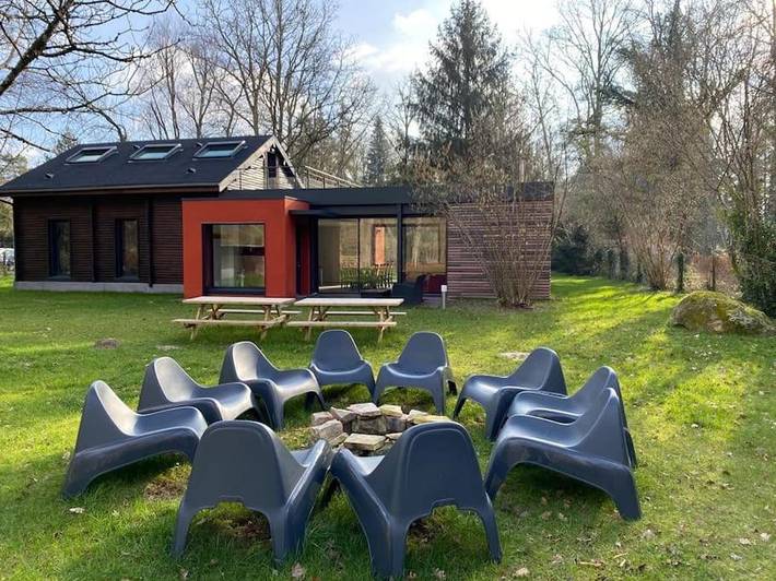 Location de vacances pour 12 personnes, avec jardin et vue à Arbonne-la-Forêt