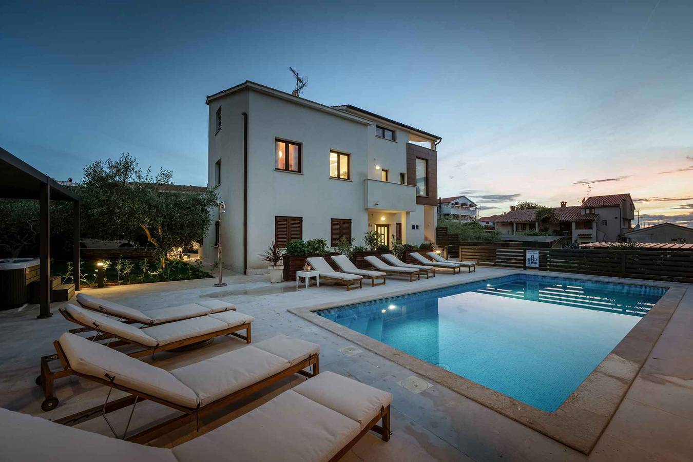 Ganze Ferienwohnung, Ferienwohnung mit Pool nur 100m von Strand  in Funtana, Vrsar-Funtana