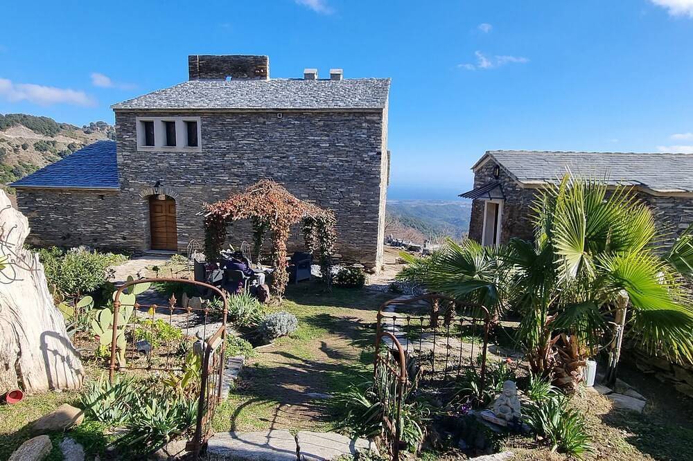 Chambre Firmine in Porri, Parco naturale regionale della Corsica