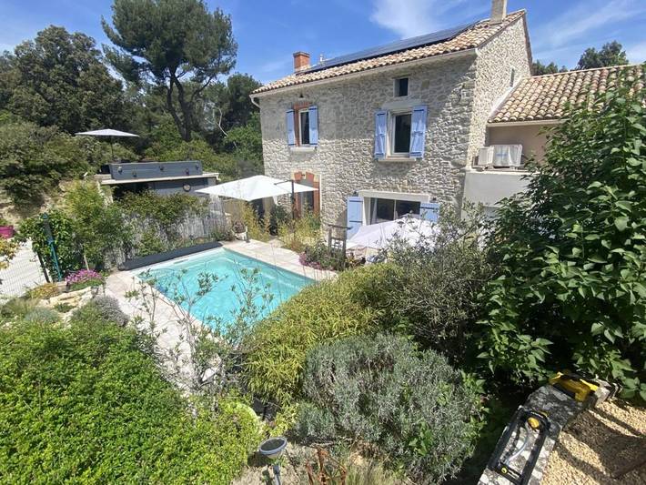 Location de vacances pour 2 personnes, avec jacuzzi ainsi que jardin et piscine à Séguret - 4