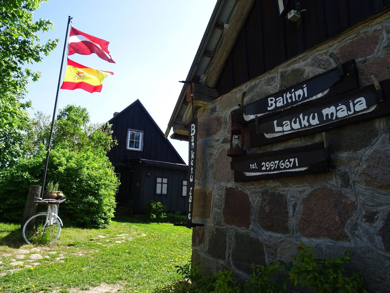 Landgut "Baltin Krogs" mit eigenem Garten in Lettland