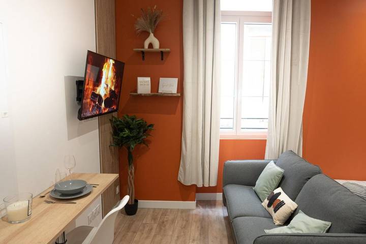 Gîte pour 4 personnes, avec vue dans Office De Tourisme De Millau - 3