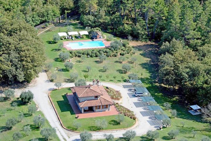 Location de vacances pour 8 personnes, avec piscine ainsi que jardin et vue à Sinalunga - 3