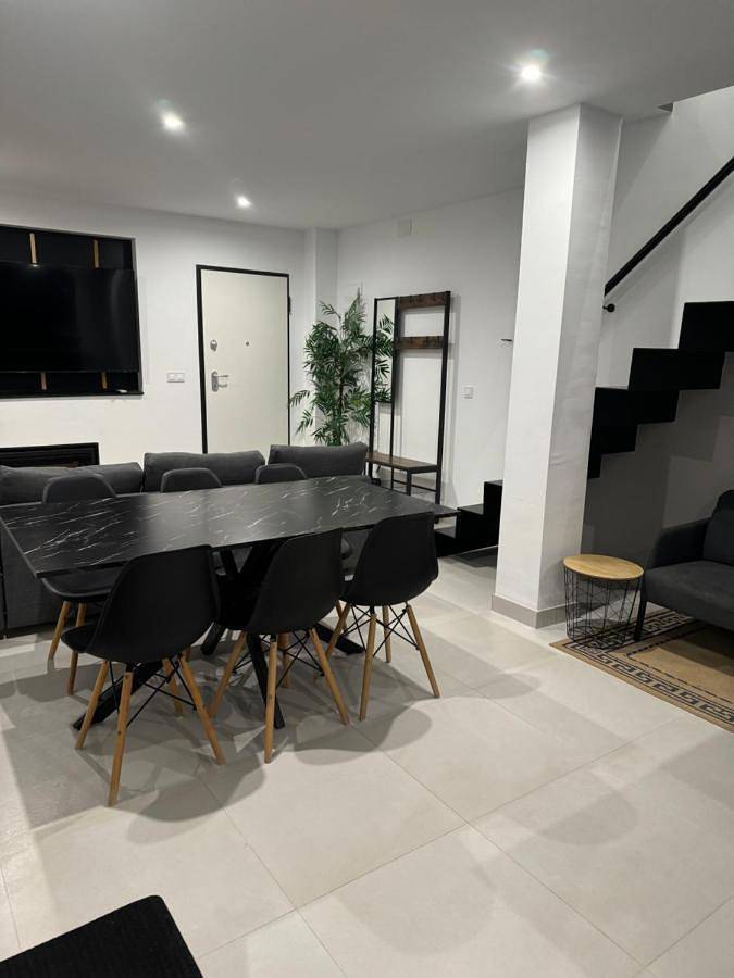 Ferienhaus für 8 Personen, mit Ausblick und Garten - 1