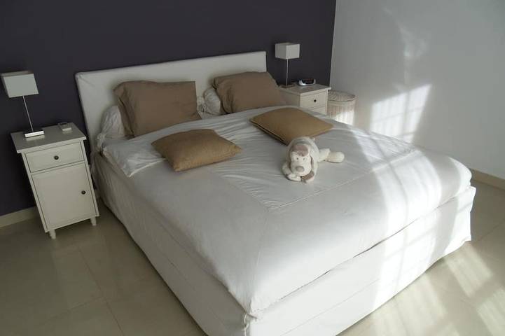 Luxusvilla für 8 Personen mit Infinity-Pool und Panoramablick aufs Meer in Sayalonga, Costa del Sol