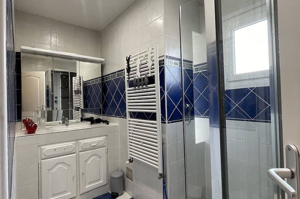 Entire apartment, Superb city center apartment in quiet private garden in Tournefeuille, Haute-Garonne