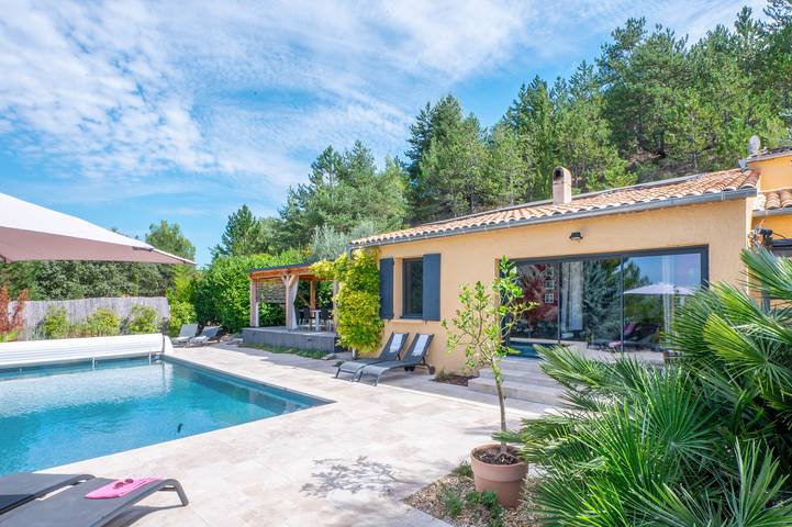 Location de vacances pour 10 personnes, avec terrasse et jardin, animaux acceptés à Mollans-sur-Ouvèze - 2