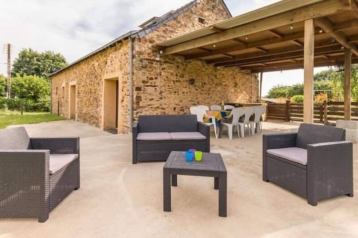 Gîte pour 7 personnes, avec Terrasse et Jardin