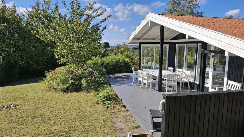 Ferienhaus für 6 Personen, mit Garten und Terrasse, mit Haustier in Vellerup