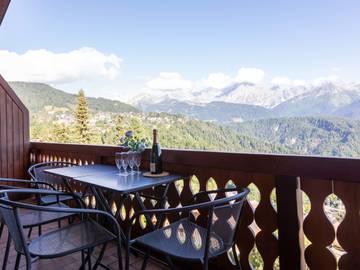 Gîte pour 6 personnes, avec balcon et vue dans Chesières
