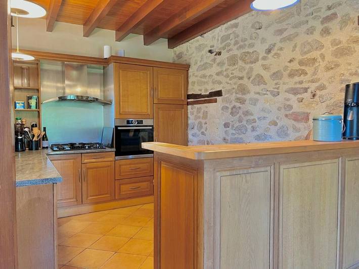 Location de vacances pour 12 personnes, avec vue ainsi que jardin et piscine à Sauveterre-de-Guyenne - 4