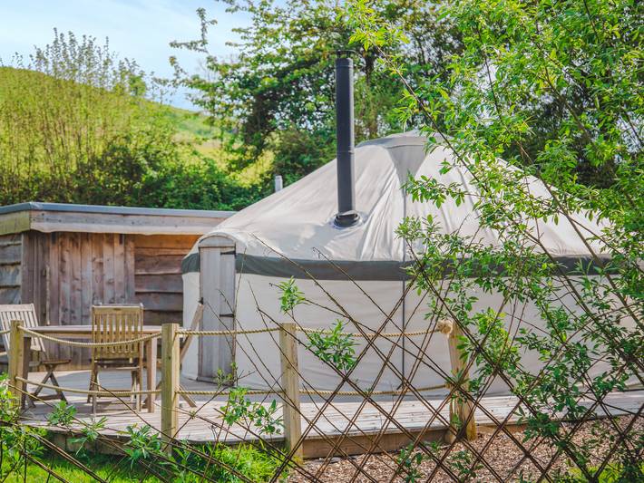 Glamping for 2 people, with garden in Dorset
