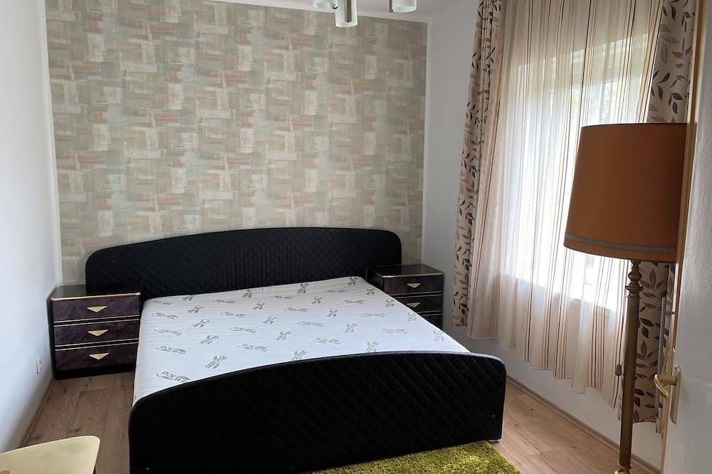 Four bedroom House near Lake Balaton. in Balatonfüred, Balatonfüredi járás