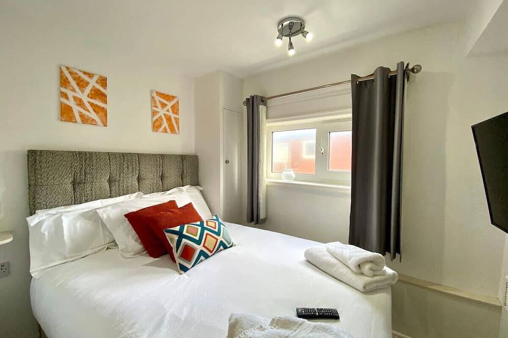 Entire apartment, Kennedy House Beach Side 1Bed Studio 1F in Blackpool Pleasure Beach, North West England