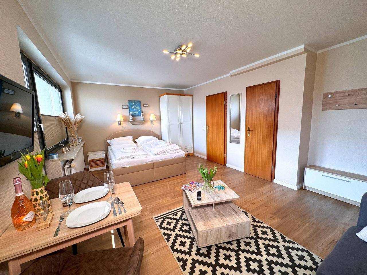 Ganze Wohnung, Outer Banks (by Mila) mit Balkon, zentral und kostenlosem Parkplatz in Hafen Büsum, Büsum