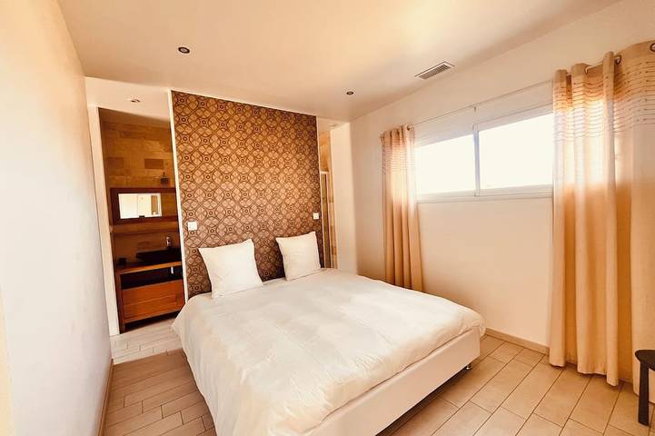 Location de vacances pour 8 personnes, avec jardin et terrasse à Générac - 2