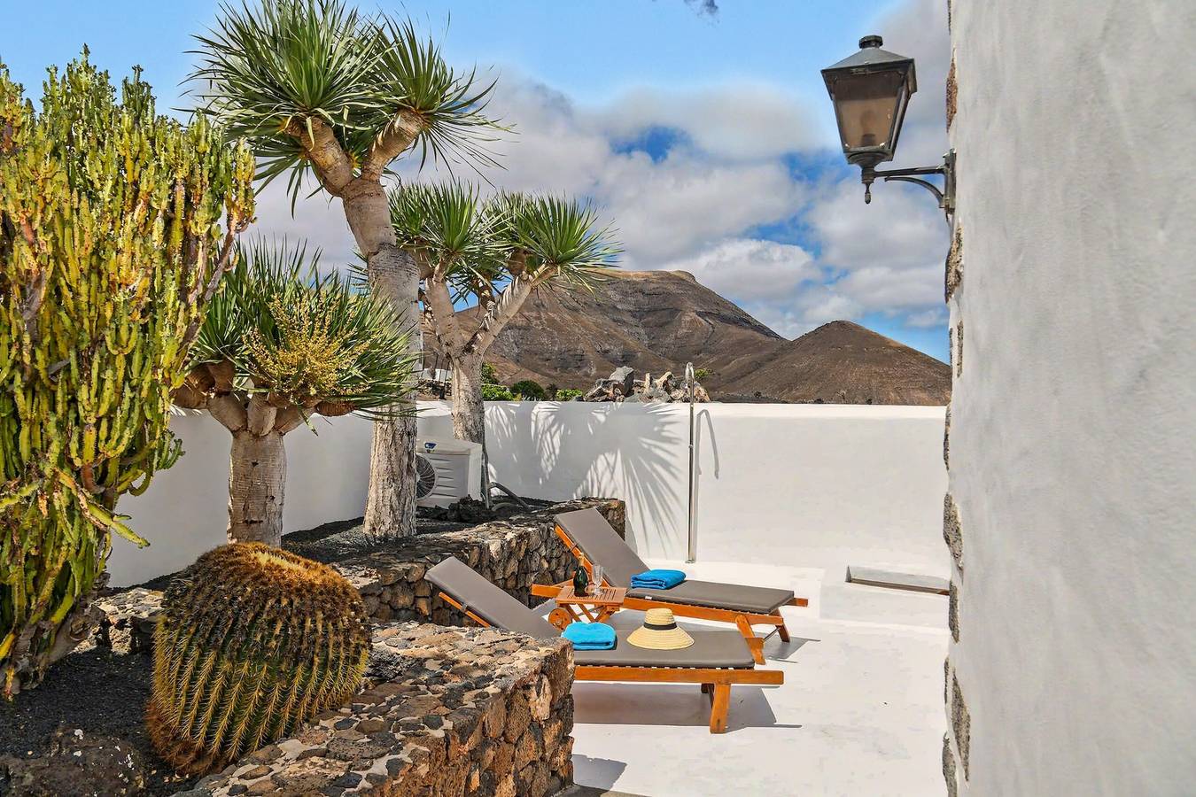 Ferienvilla 'Villas Yaiza Buenlugar' mit Meerblick, privatem Pool und Wlan in Yaiza, Timanfaya