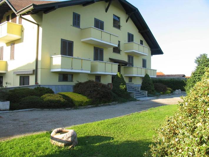 Hôtel pour 4 personnes, avec Balcon ainsi que Jardin et Vue à Veruno