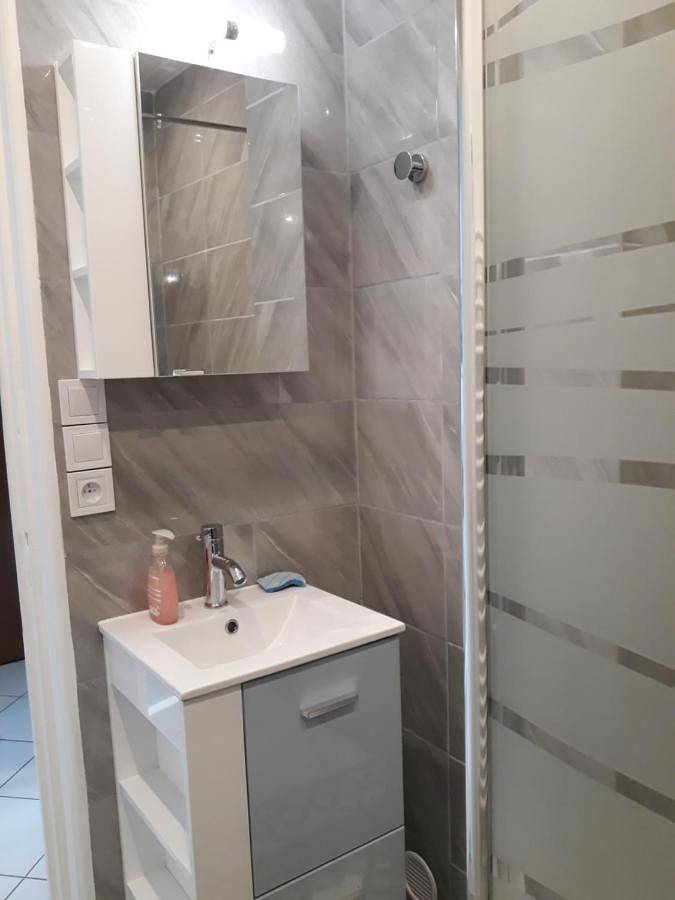 Appartement entier, One-Bedroom Apartment in Saint-Valery-en-Caux, Région de Dieppe
