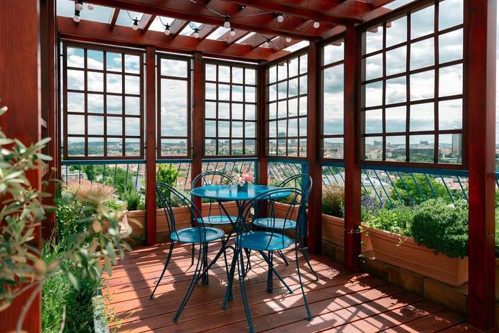 Apartahotel para 4 personas, con sauna y vistas, Se admiten mascotas en Praga