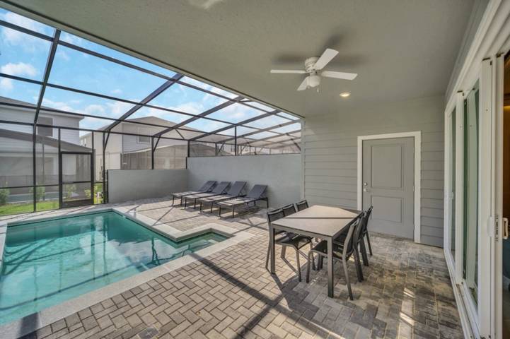 Villa für 10 Personen, mit Pool - 1