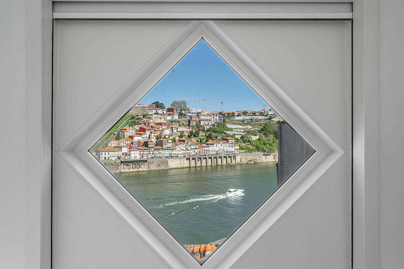 Entire apartment, Douro Nest - 3 in Vila Nova de Gaia in Santa Marinha e São Pedro da Afurada, Porto District