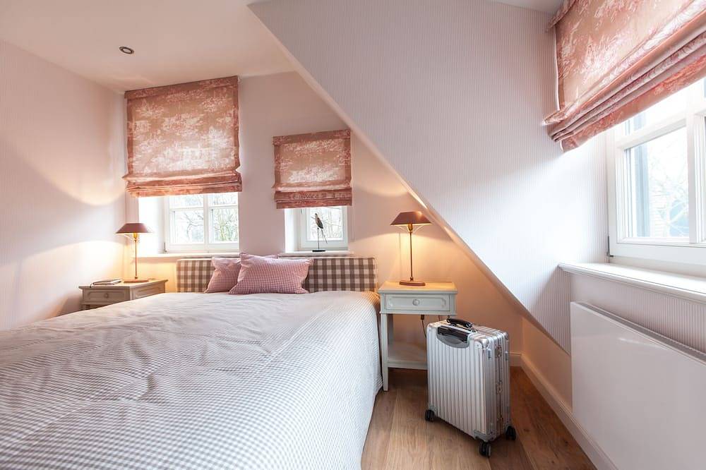 Premium-Ferienwohnung mit toller Ausstattung in bester Lage direkt im Inseldorf. in Nordseebad Spiekeroog, Spiekeroog