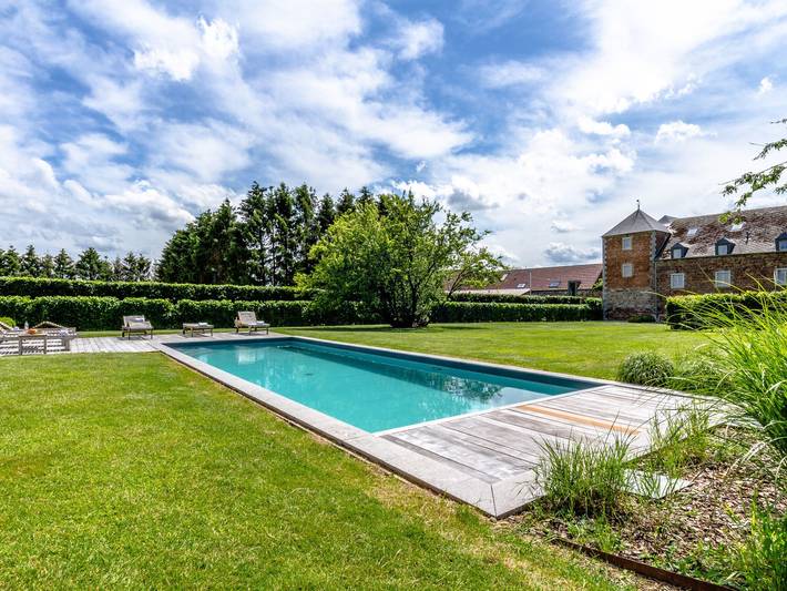 Schlossbauernhof in Condroz mit Pool in Ohey, Region Namur