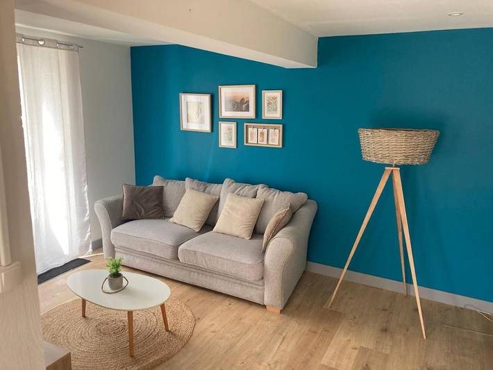 Gîte pour 4 personnes, avec jardin et terrasse à Étais-la-Sauvin