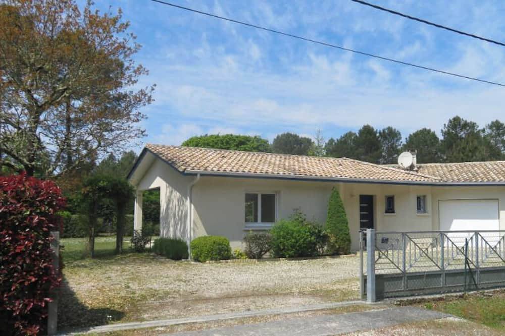 🏡 Charming 3-bedroom house in Le Porge - Comfort & tranquility in Le Porge, Médoc Regional Natural Park