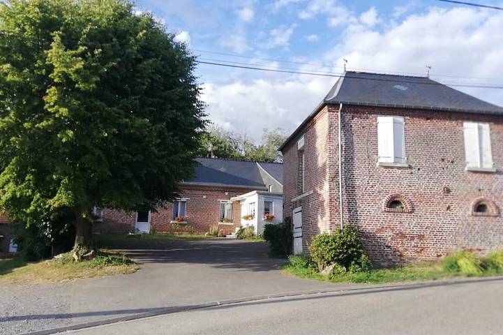 Gîte pour 6 personnes, avec terrasse dans Guivry