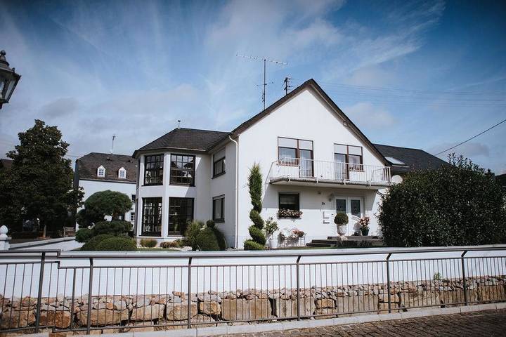 Ferienwohnung für 2 Personen, mit Terrasse in Leiwen