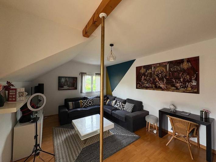 Gîte pour 4 personnes, avec Balcon et Jacuzzi dans Sonnaz - 2