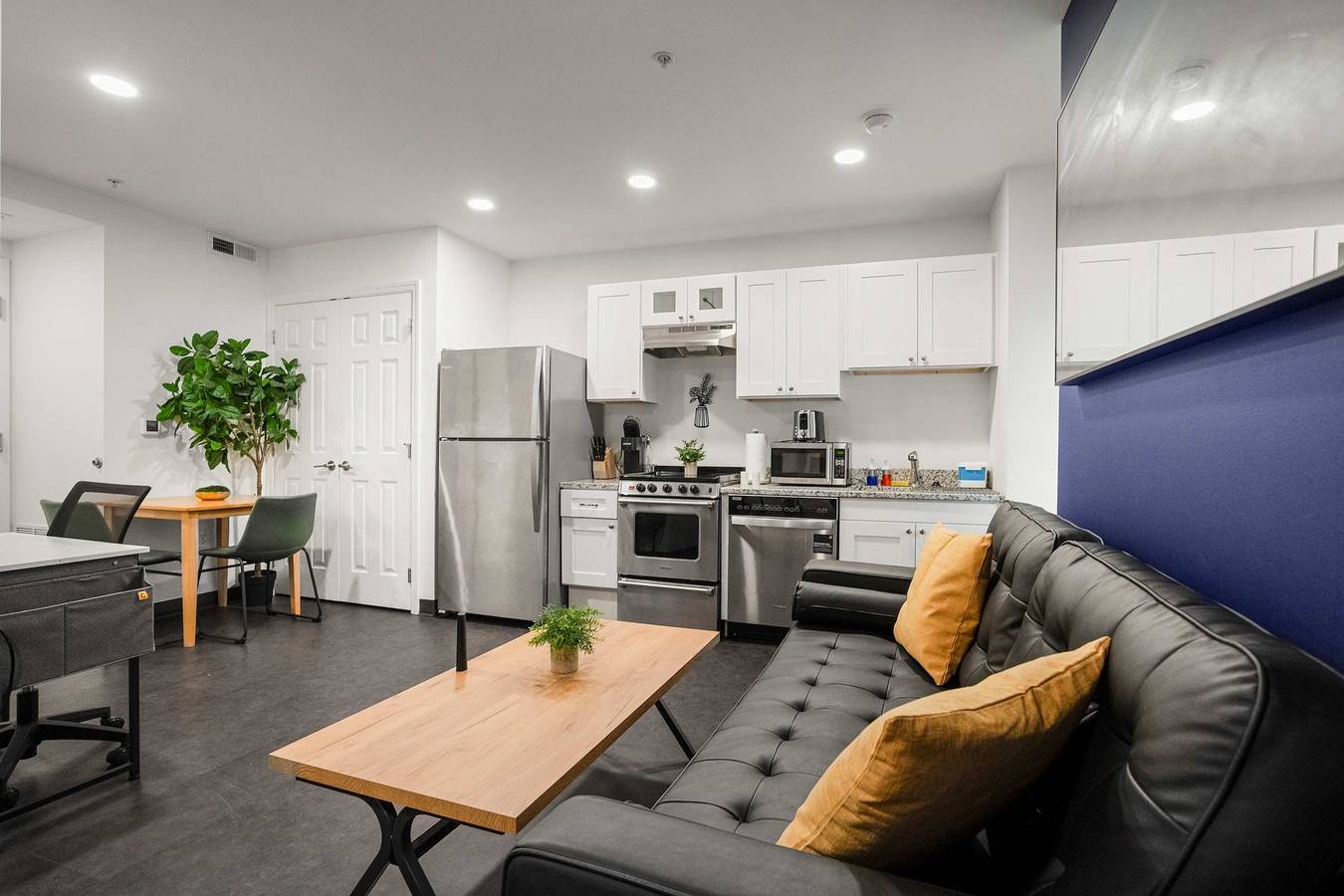 Ganze Wohnung, Cozysuites Stunning 1Br in Downtown Pitts  1 in Pittsburgh, Allegheny County