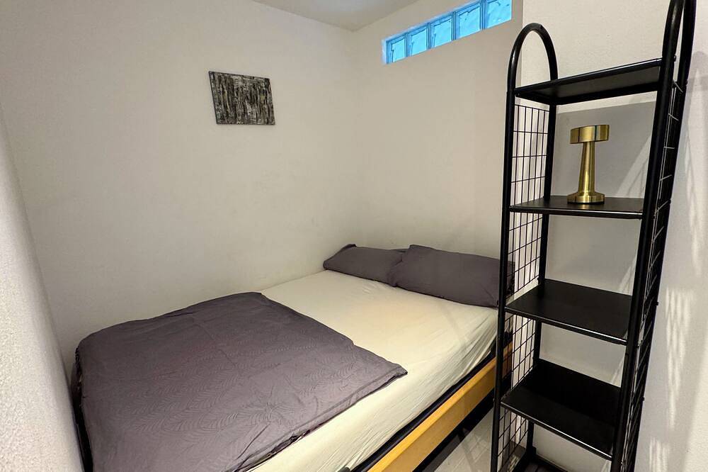 Ganze Wohnung, Modernes Apartment am Minoritenhof in Sinzing, Ostbayern