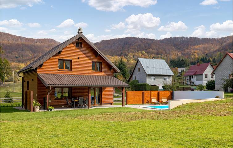 Holiday home for 7 people, with terrace and pool as well as view and garden, with pets - 1