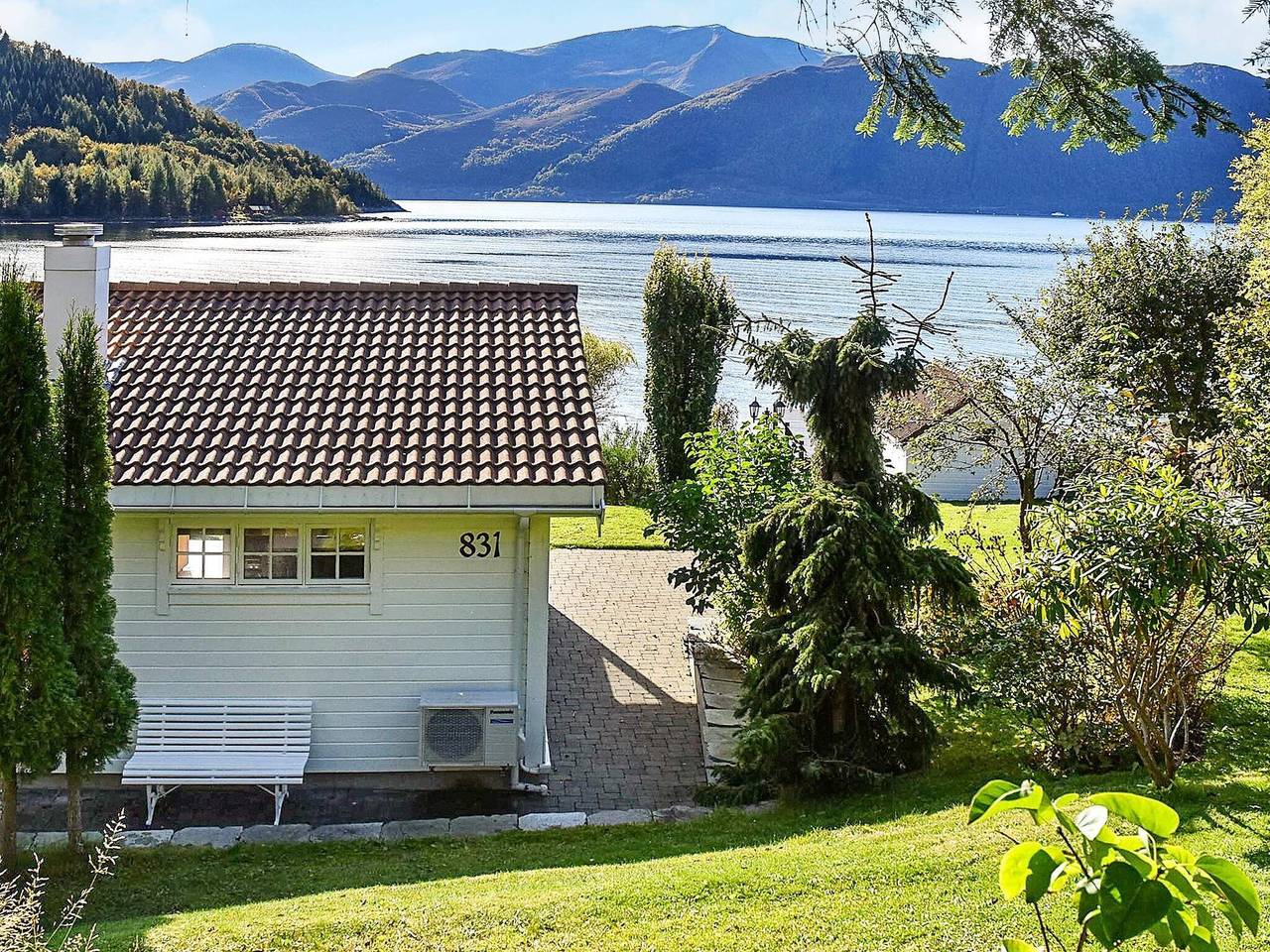 Familienoase mit Seeblick in Volda