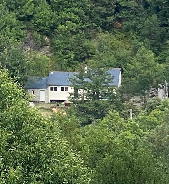 Location de vacances pour 6 personnes, avec vue ainsi que sauna et balcon à Gabriac