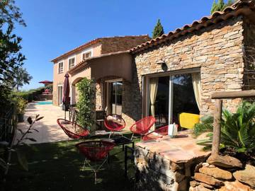 Villa pour 10 Personnes dans La Londe-les-Maures, Région de Toulon, Photo 1