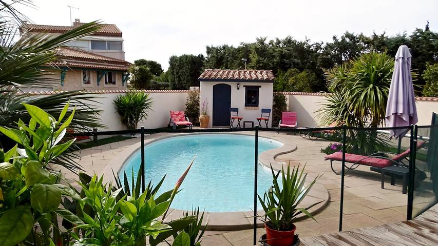 Chambre d’hôte pour 4 personnes, avec piscine ainsi que terrasse et vue sur le lac dans l' Hérault - 4