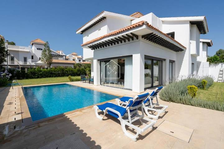 Villa voor 7 personen, with zwembad and uitzicht as well as tuin in Tanger