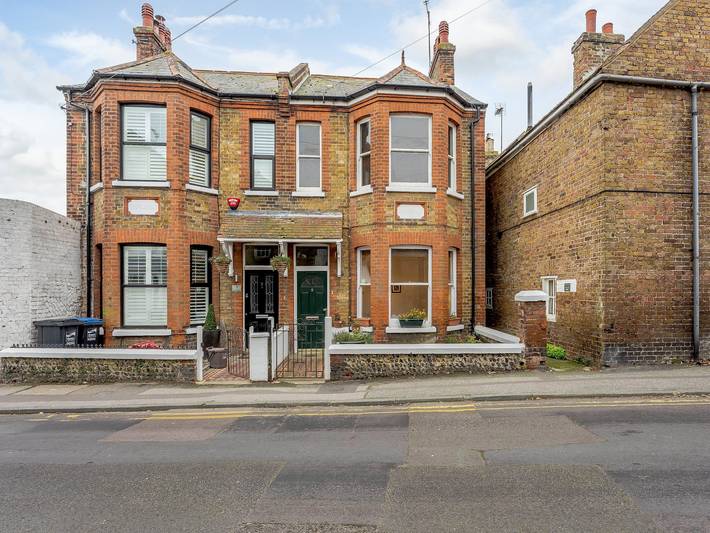 Cottage for 4 people, with garden, with pets in Broadstairs