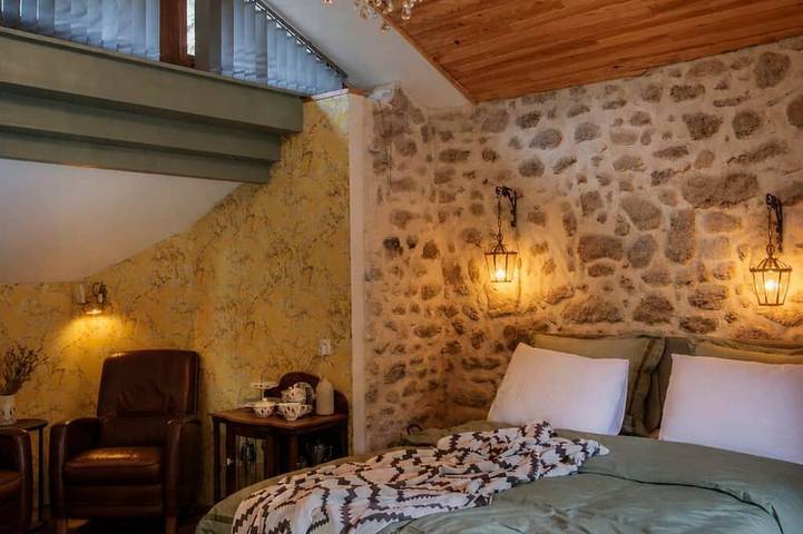 Location de vacances pour 2 personnes, avec jardin et piscine à Saint-Estèphe (Dordogne) - 2