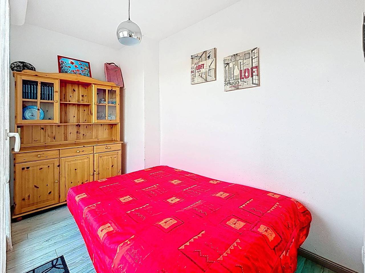 Studio entier, Charmant Studio Cabine 4 Pers, Balcons, Parking Privé, à 300m de la Plage de Merville-Franceville in Merville-Franceville-Plage, Région de Caen