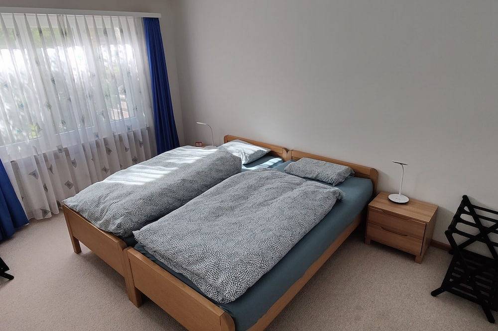 Ganze Wohnung, Gemütliches Appartement für Erholung und Sport in Klosters-Serneus, Davos Prättigau