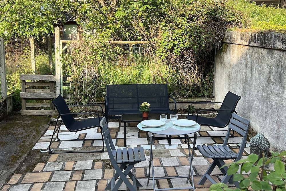 Entire apartment, Spacious studio 2/4 pers. + sofa | Ideal for business & weekends in Châtellerault, Vienne