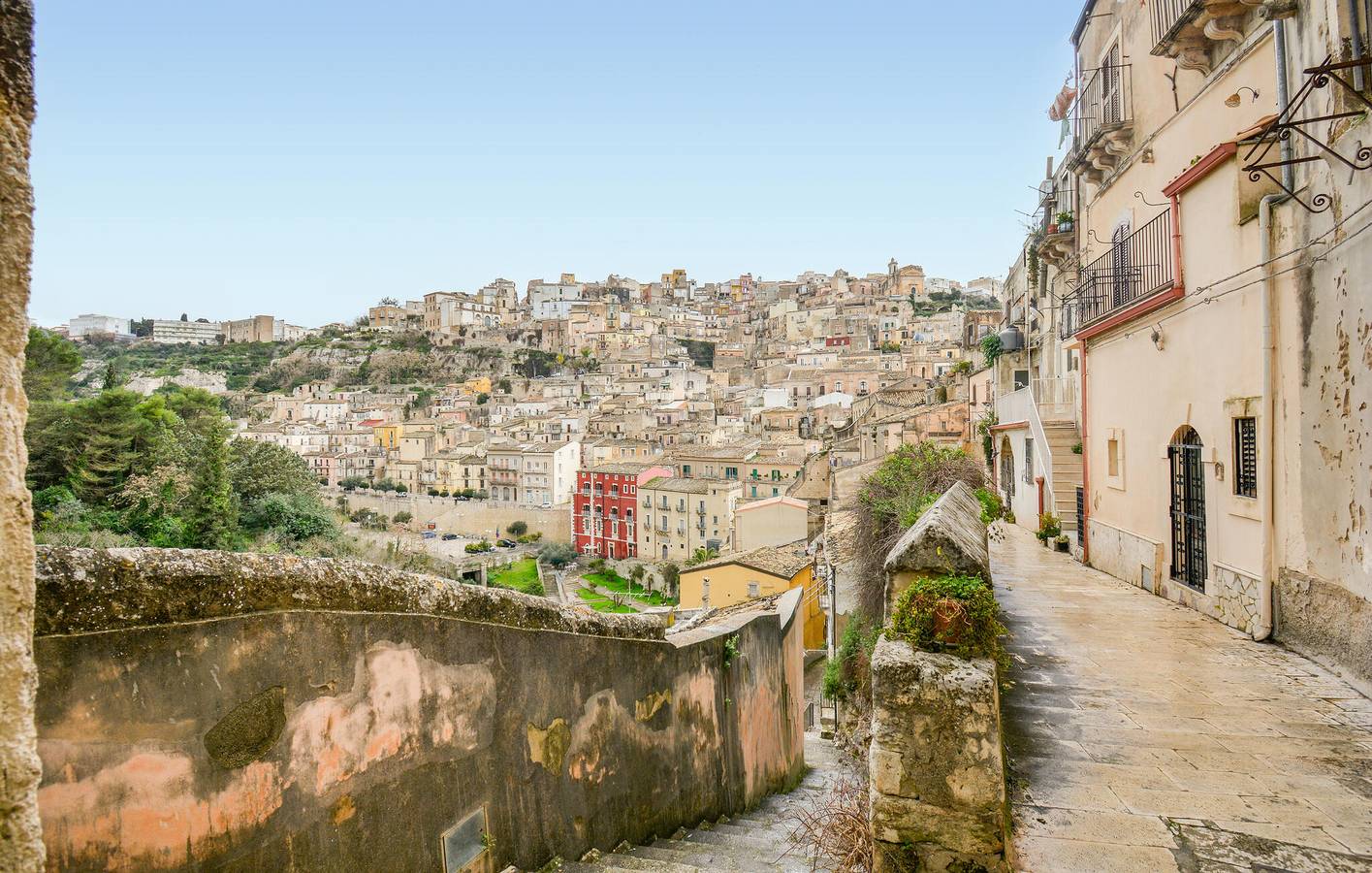 Cozy Apartment with Terrace & Parking, near Ragusa in Ragusa, Ragusa Province