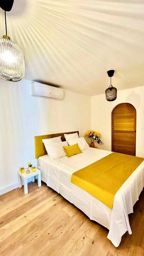 Maison d’hôte pour 2 personnes, avec jardin et piscine, adapté aux familles à Pujaut - 2